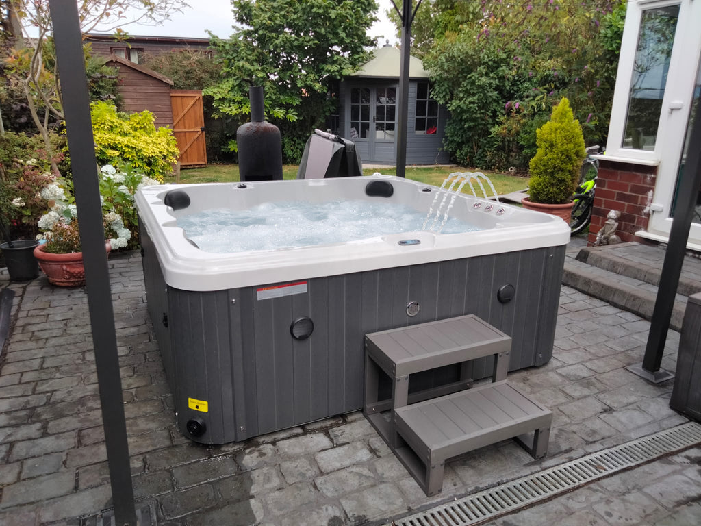 Orca Leisure Heartboro 6-Person Hot Tub – Outdoor Spa
