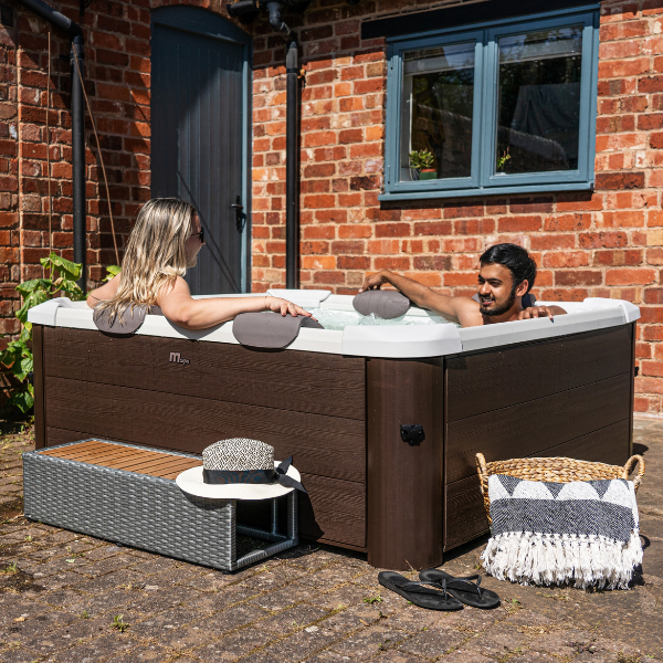 MSpa Tribeca 6 Person Inflatable Hot Tub | Luxury Portable Spa